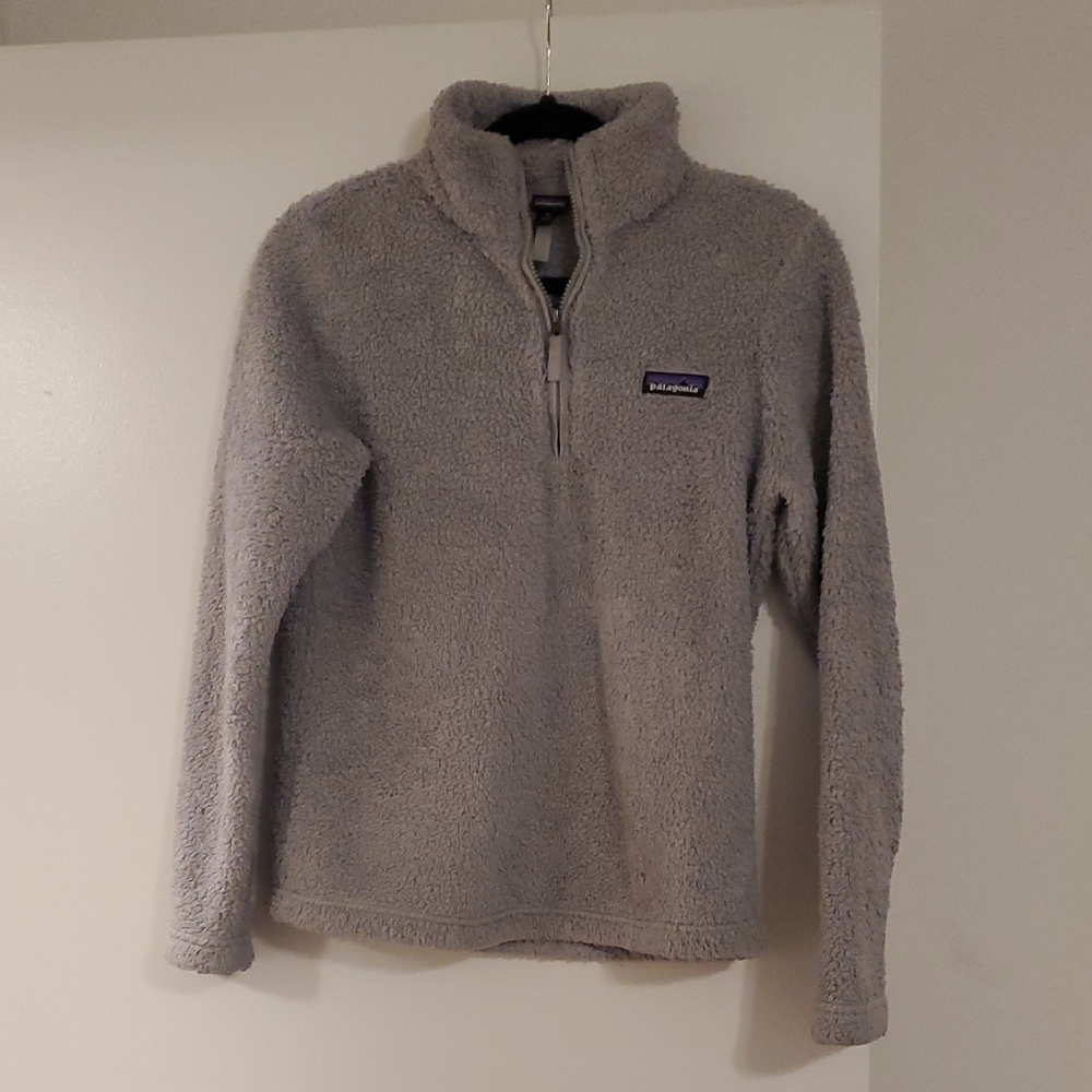 Patagonia Women's Light Gray Fleece Sweater